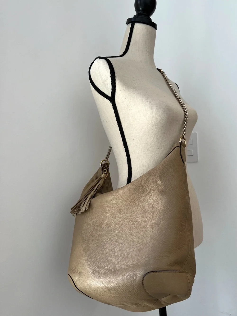 Gucci Soho Leather Hobo Bag in Metallic Taupe